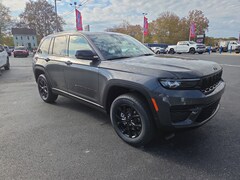 2025 Jeep Grand Cherokee Laredo Sport Utility