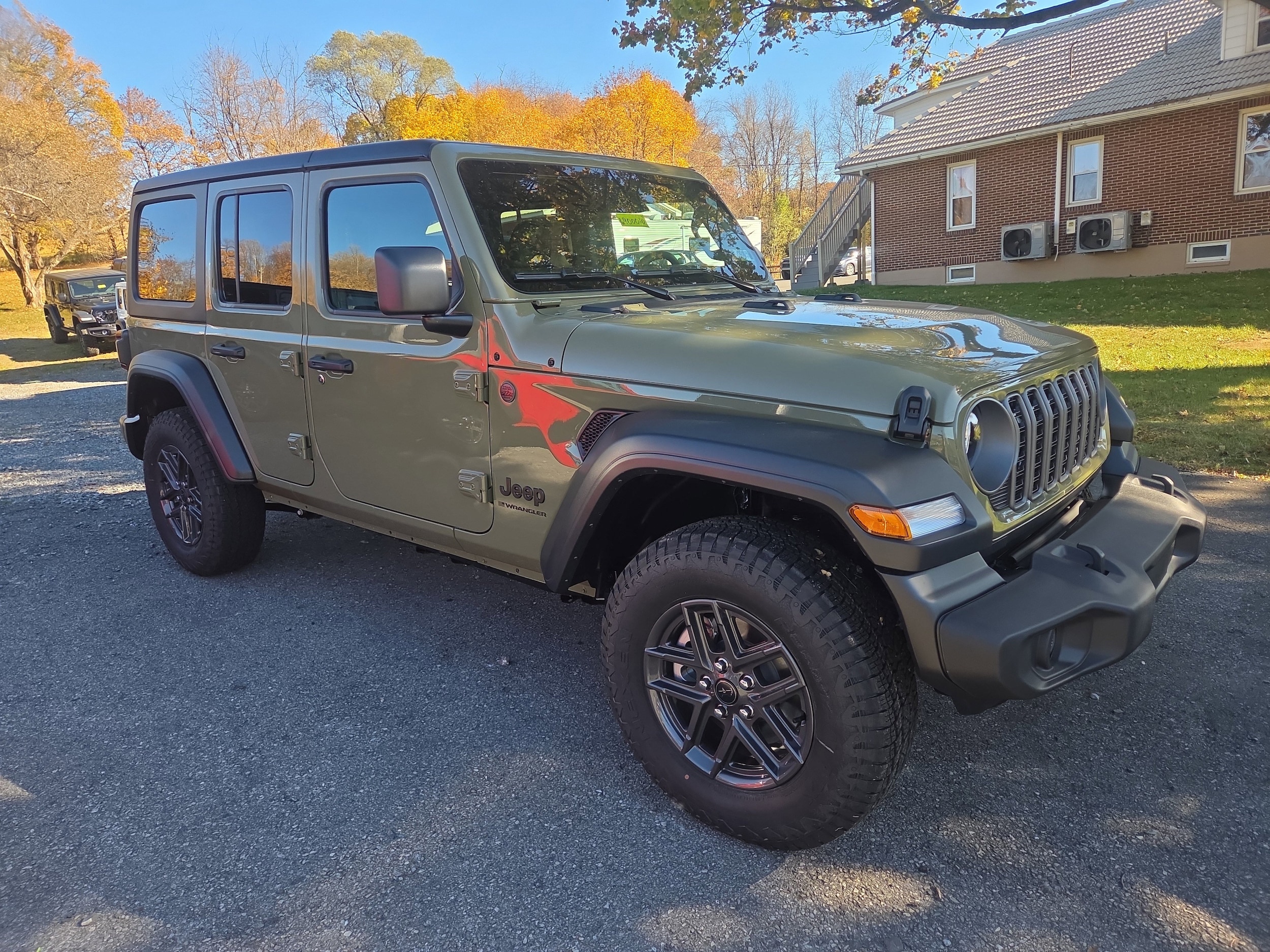2026 Jeep Wrangler 4-Door Sport S's photo
