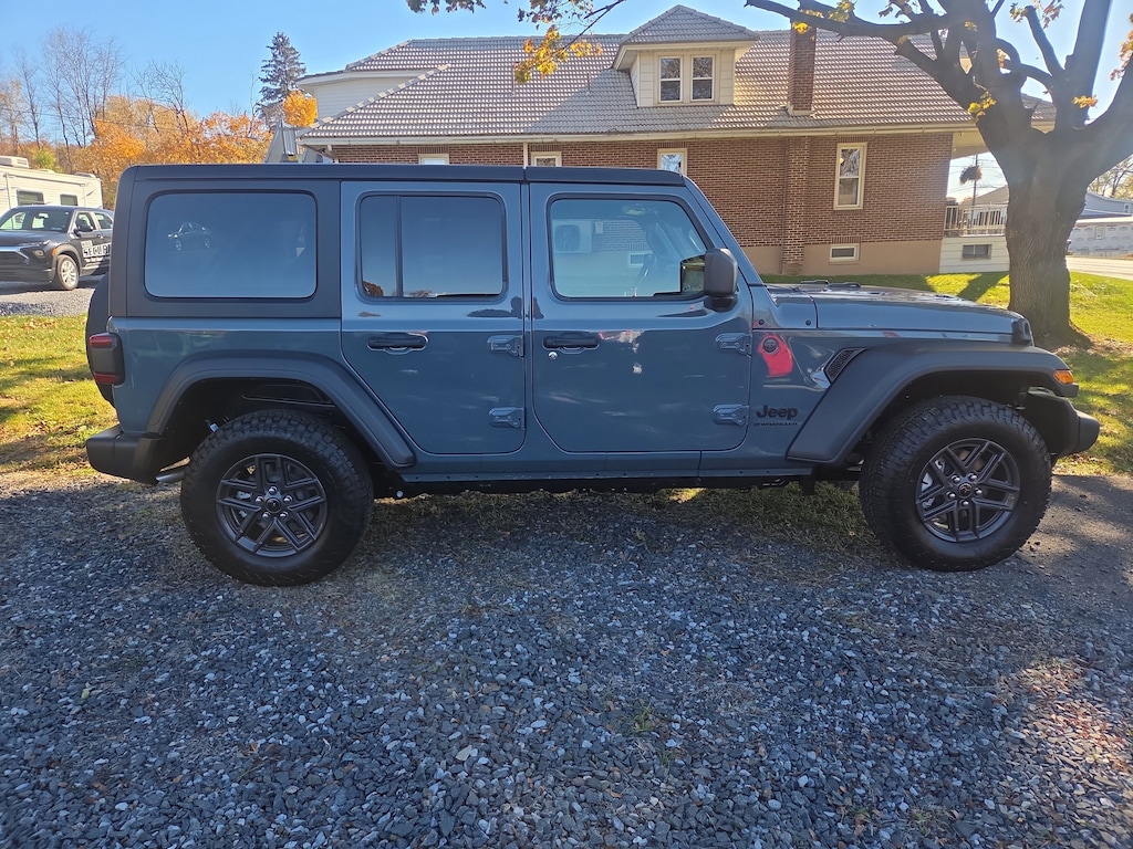 New 2026 Jeep Wrangler 4-DOOR SPORT S Sport Utility