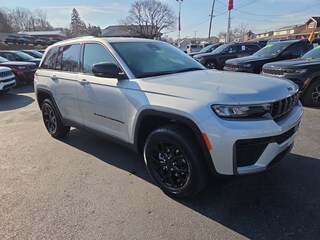 2026 Jeep Grand Cherokee Laredo Sport Utility