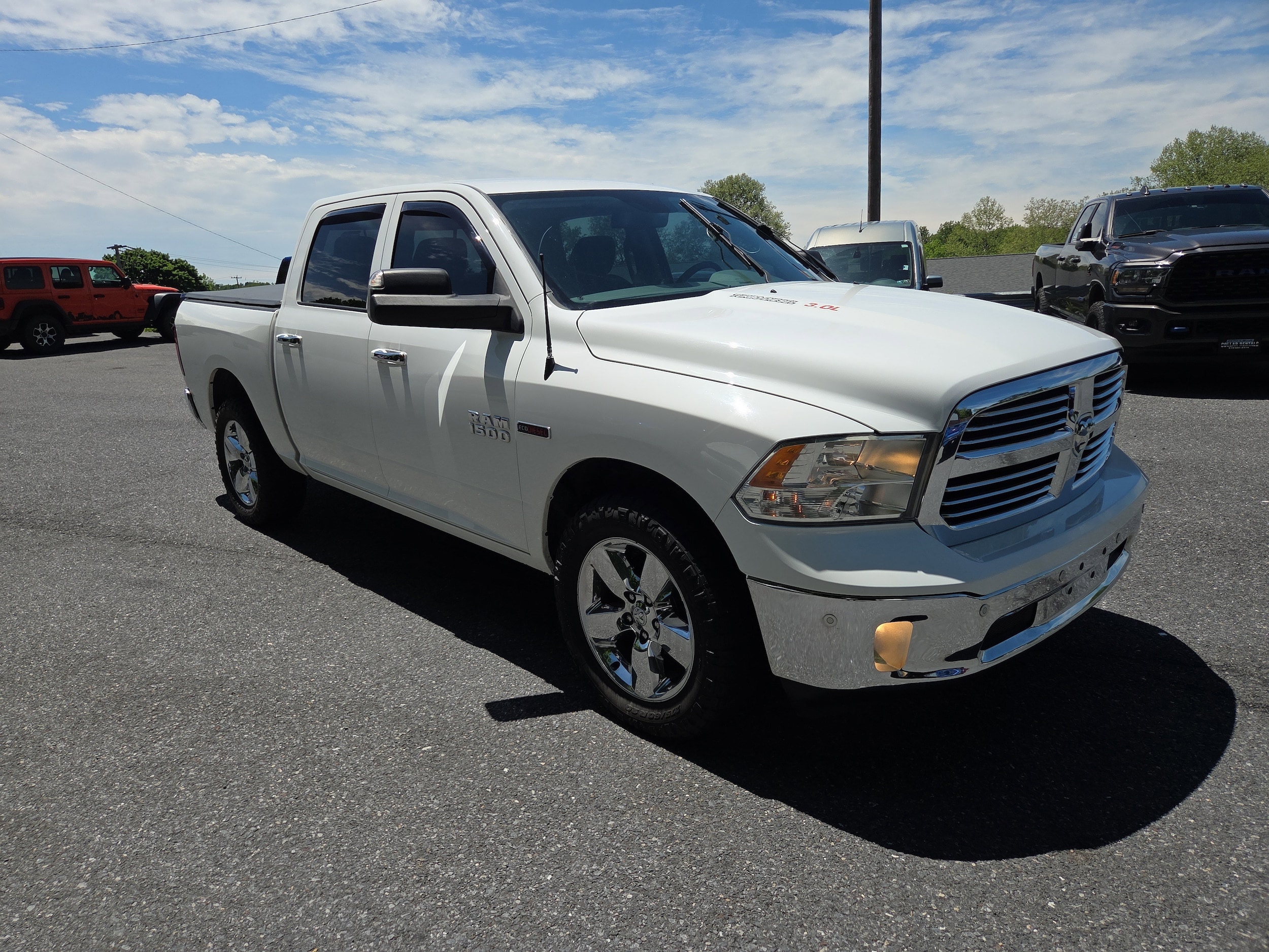 2016 RAM 1500 Big Horn 4x4 Crew Cab 5'7's photo