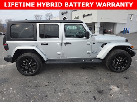 2023 Jeep Wrangler 4xe Sahara SUV