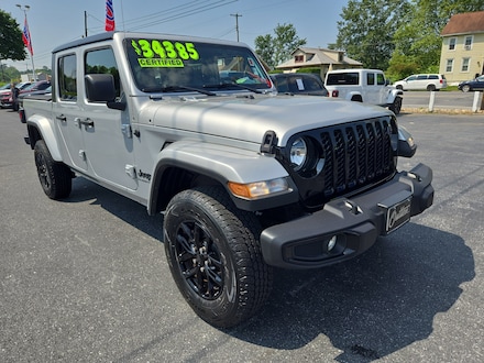 2022 Jeep Gladiator Sport Truck Crew Cab
