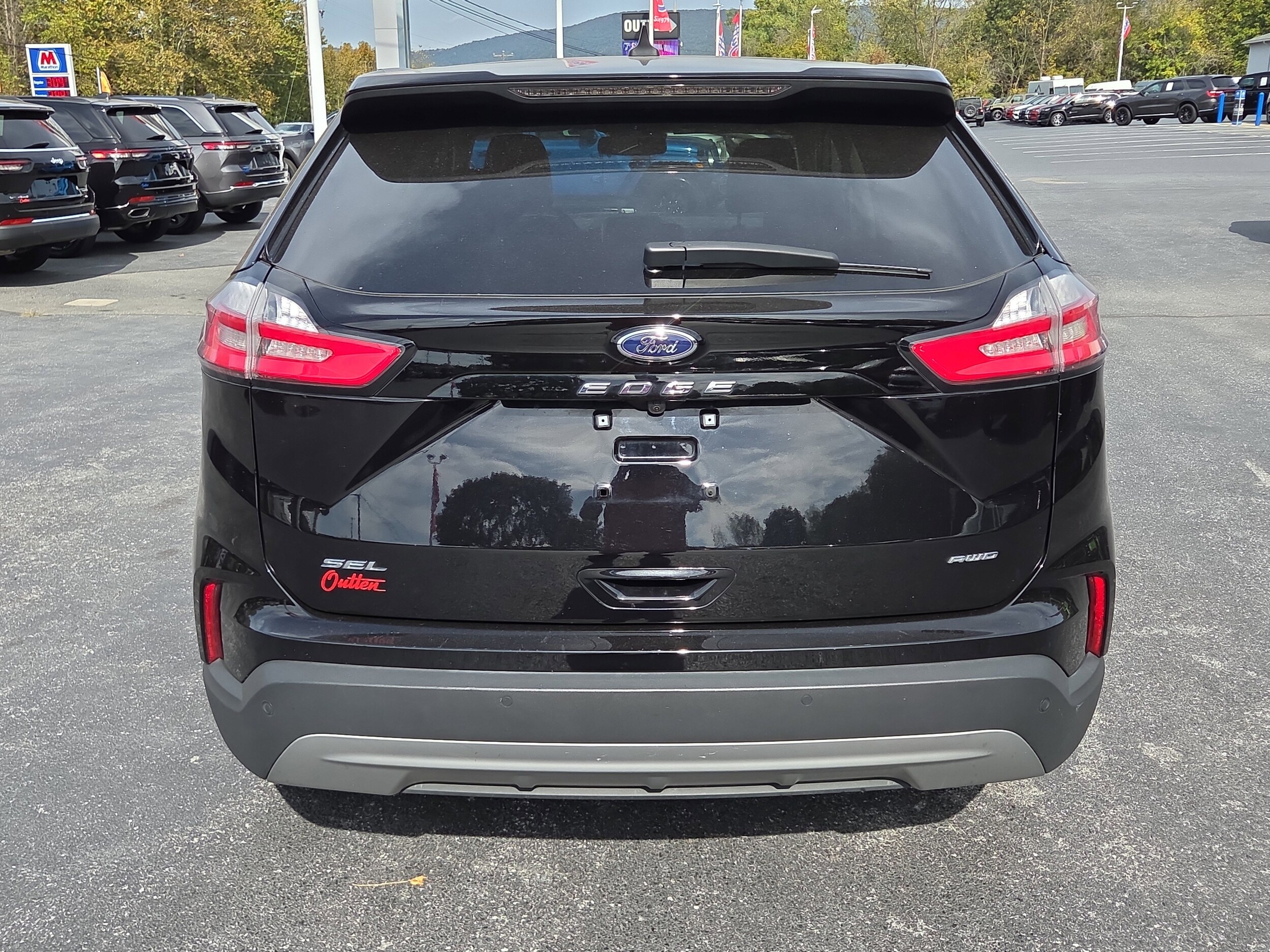 2024 Ford Edge SEL photo 4