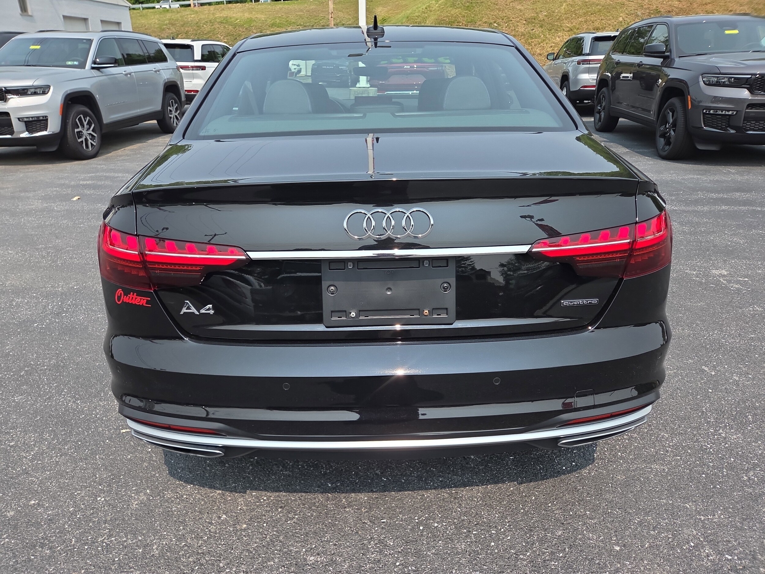 2024 Audi A4 S line Premium Plus 45 TFSI Quattro photo 4