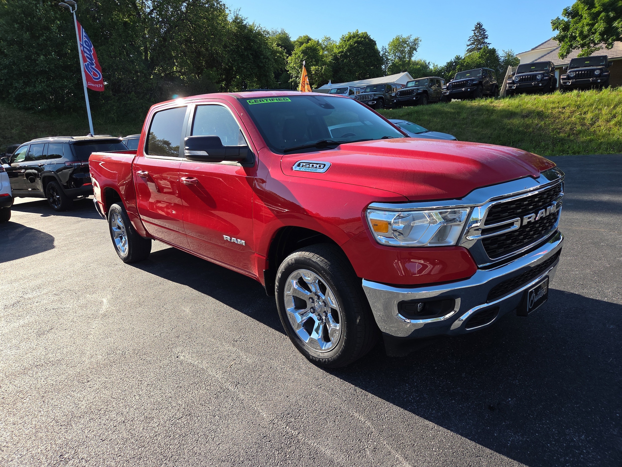 2022 RAM 1500 Big Horn/Lone Star 4x4 Crew Cab 5'7's photo