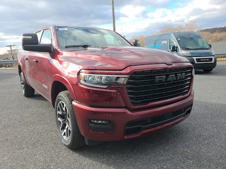 2025 Ram 1500 LARAMIE CREW CAB 4X4 5'7 BOX Pickup