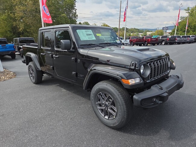 2025 Jeep Gladiator Sport Pickup