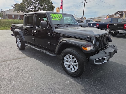 2023 Jeep Gladiator Sport Truck Crew Cab