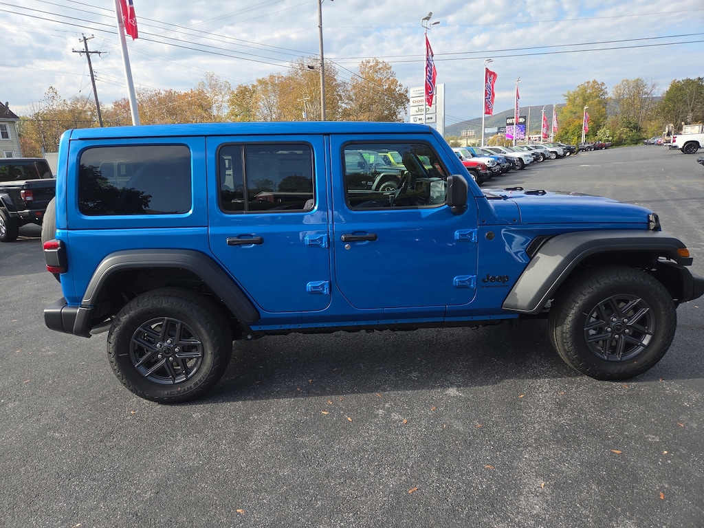 New 2026 Jeep Wrangler 4-DOOR SPORT S Sport Utility