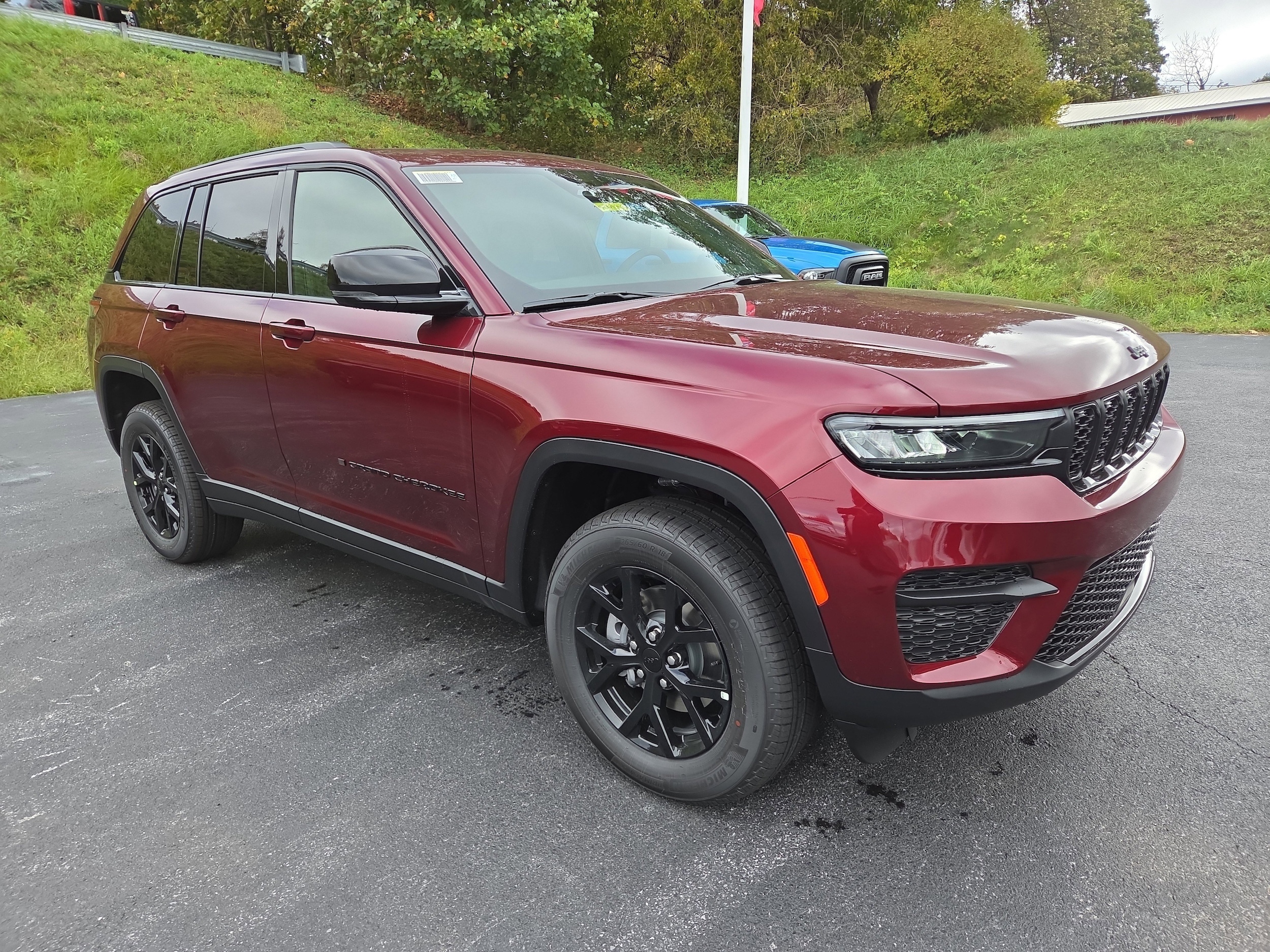 2025 Jeep Grand Cherokee Altitude's photo