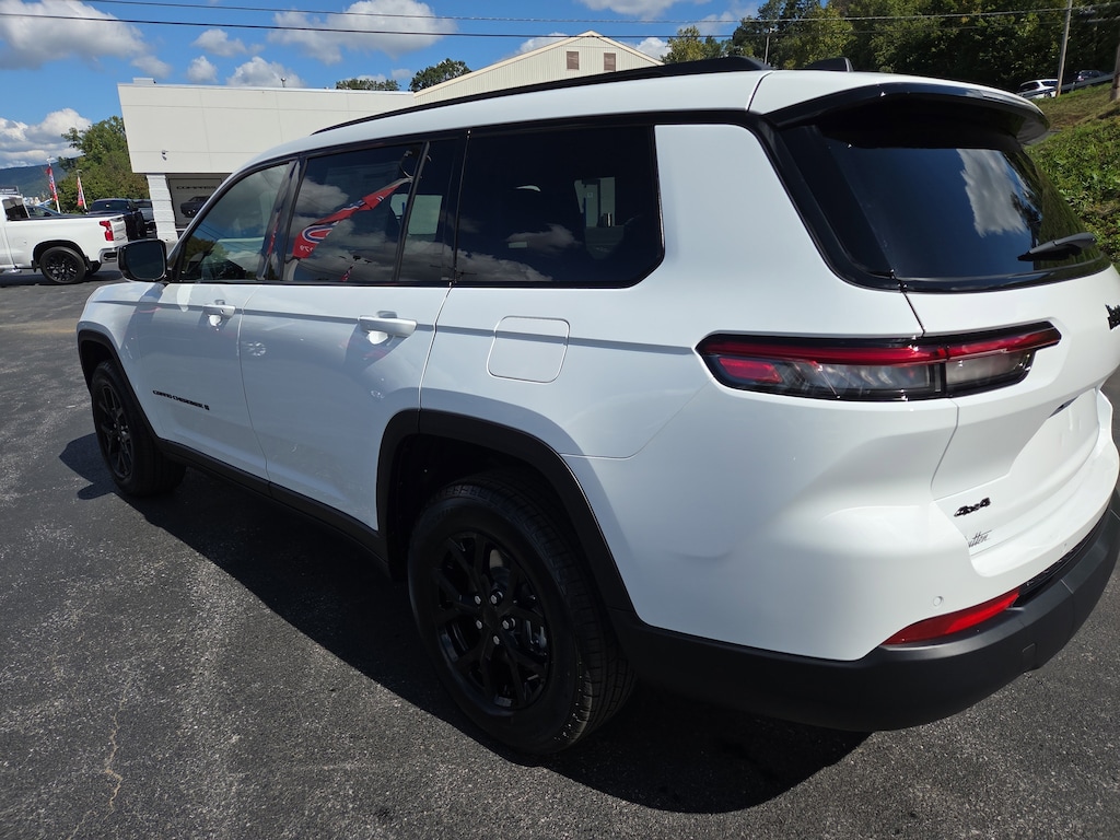 New 2025 Jeep Grand Cherokee L ALTITUDE X 4X4 Sport Utility