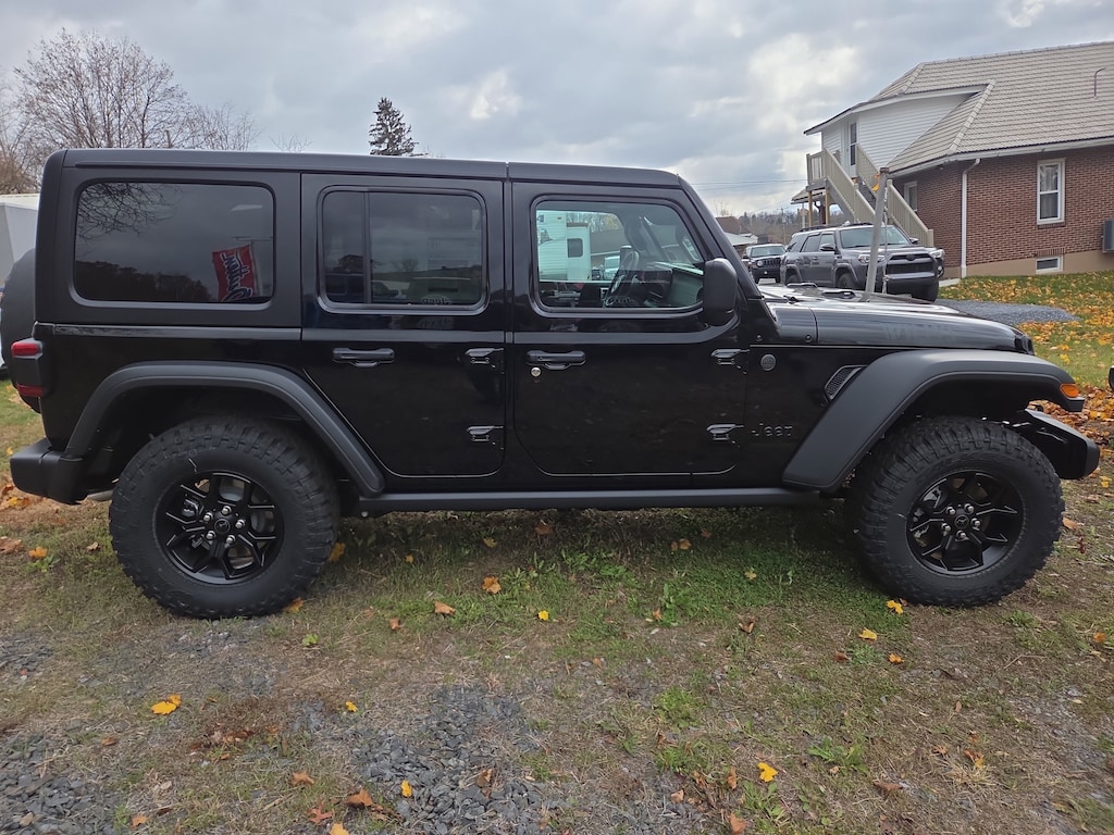 New 2026 Jeep Wrangler 4-DOOR WILLYS Sport Utility