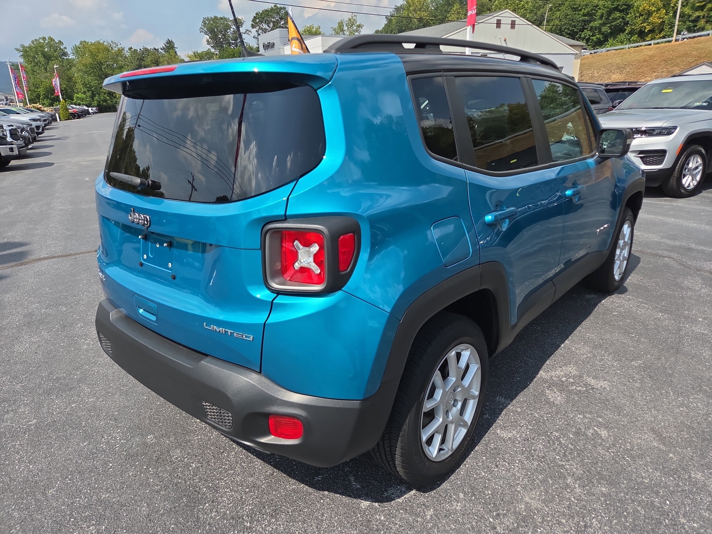 2021 Jeep Renegade Limited photo 3