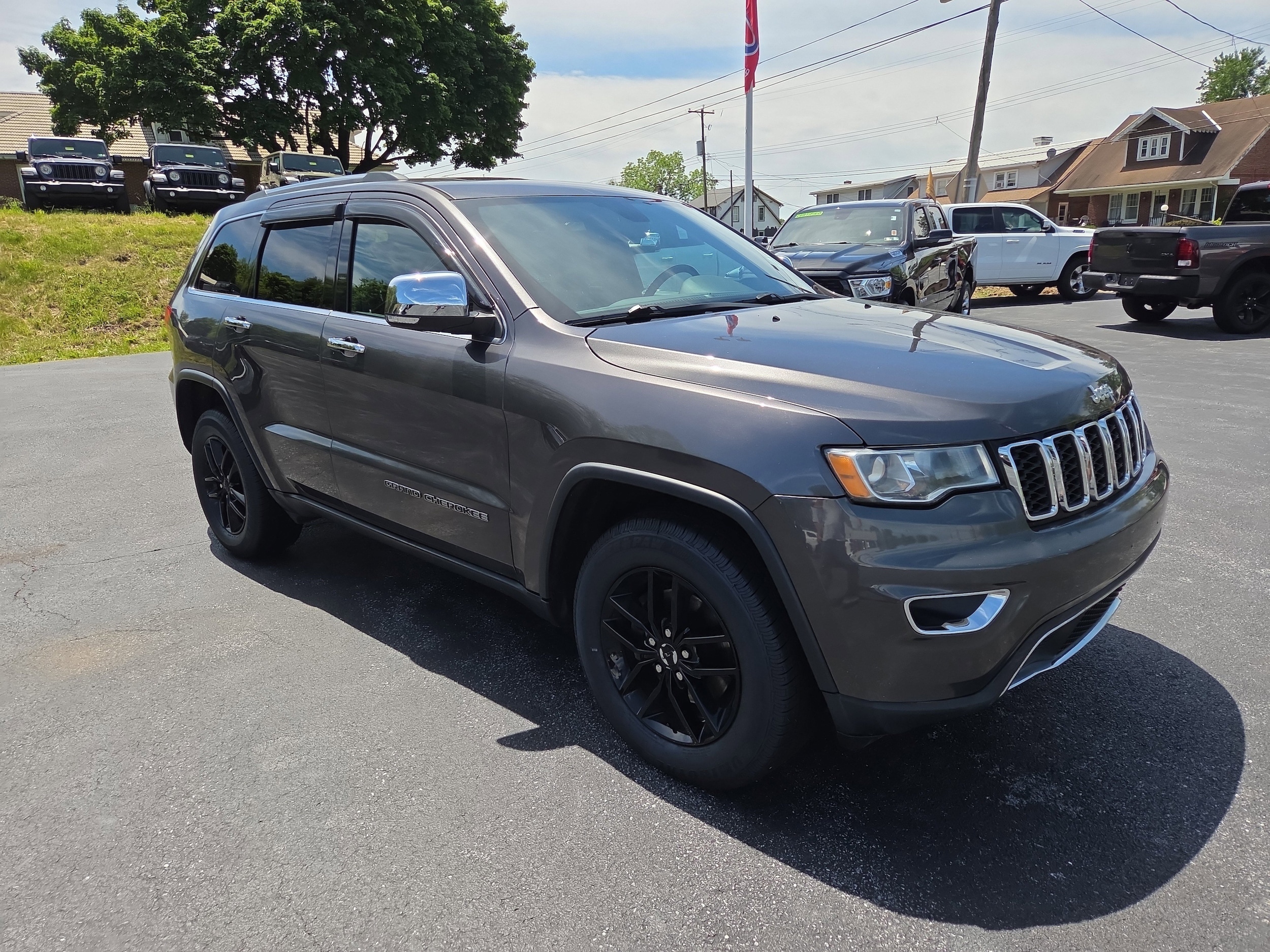 2017 Jeep Grand Cherokee Limited 4WD's photo
