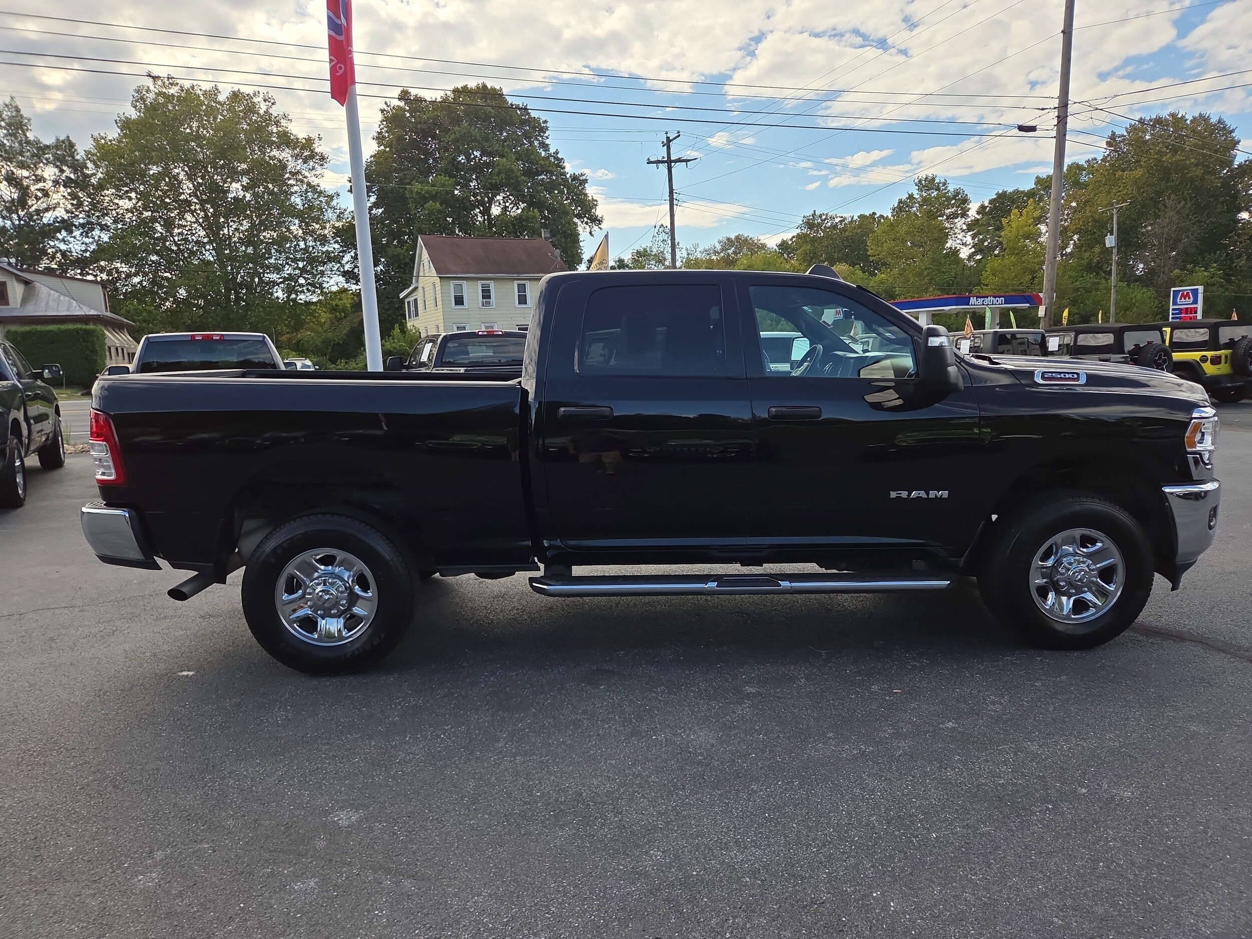 2024 Ram 2500 Big Horn photo 2