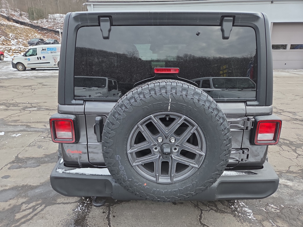 New 2026 Jeep Wrangler Sport Sport Utility