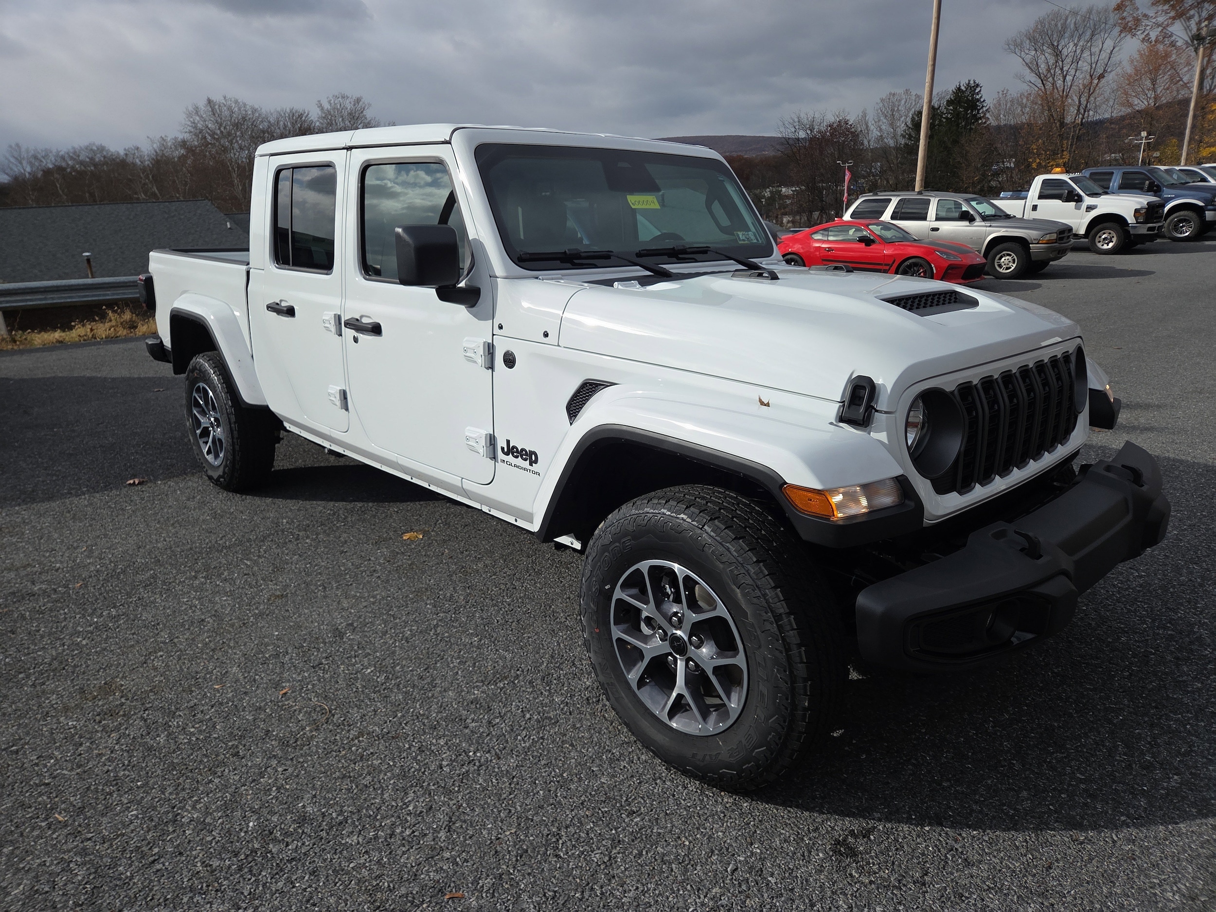 2026 Jeep Gladiator Sport S's photo