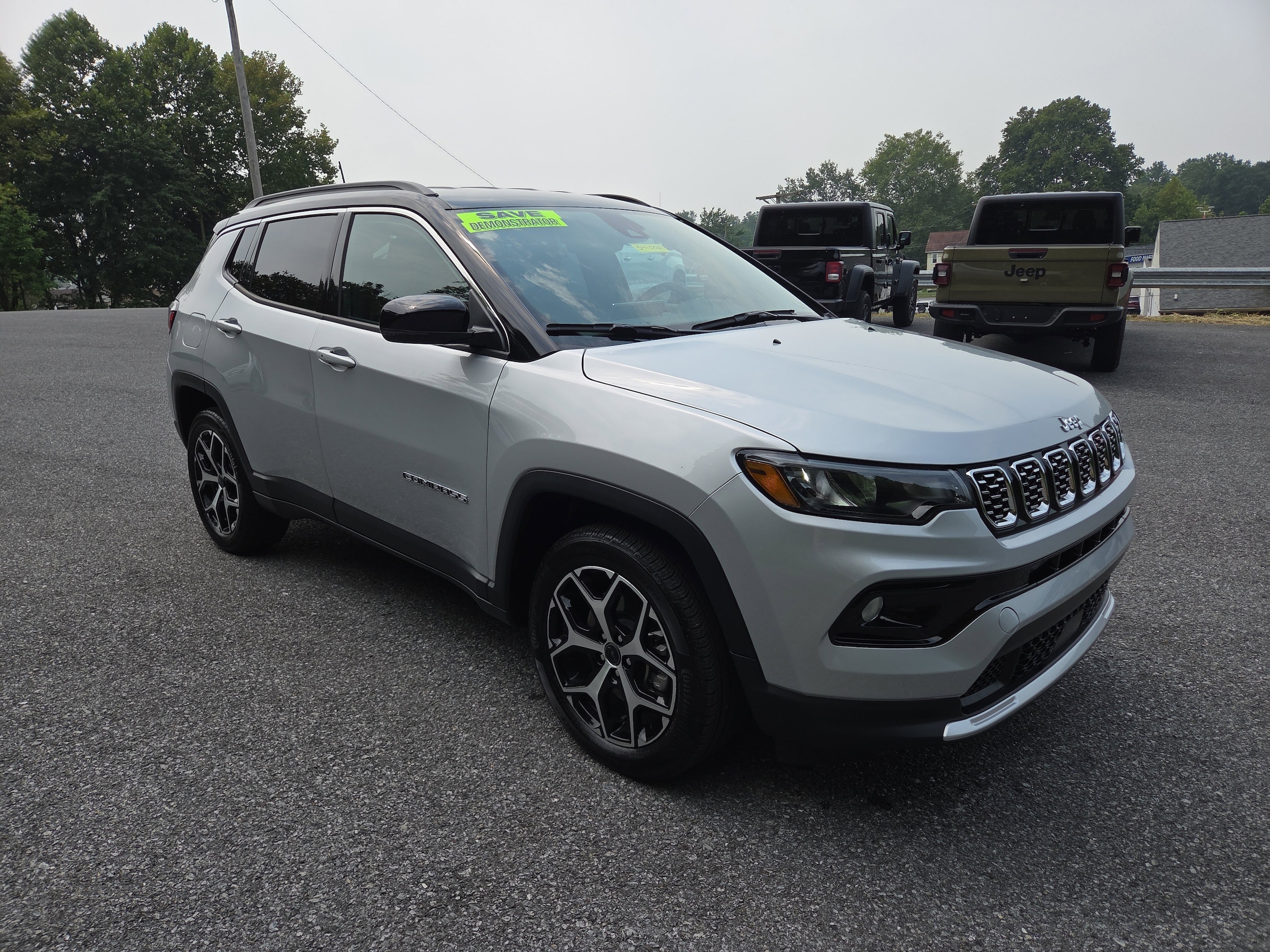 2025 Jeep Compass LIMITED 4X4