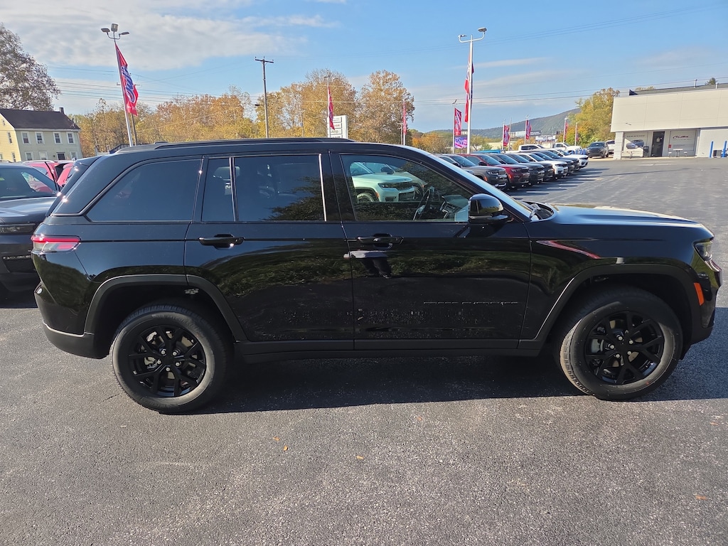 New 2025 Jeep Grand Cherokee ALTITUDE X 4X4 Sport Utility