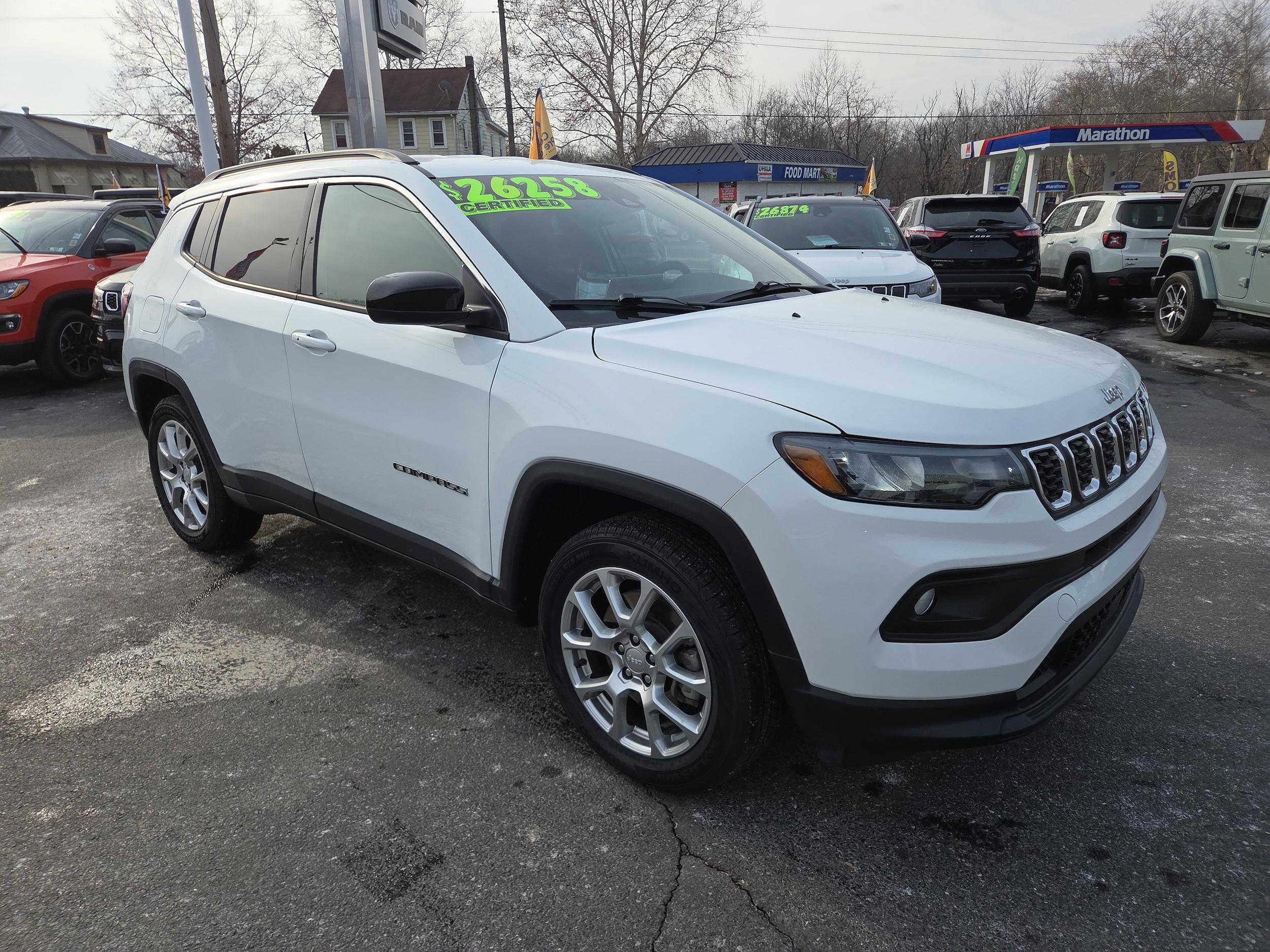 2024 Jeep Compass Latitude Lux's photo