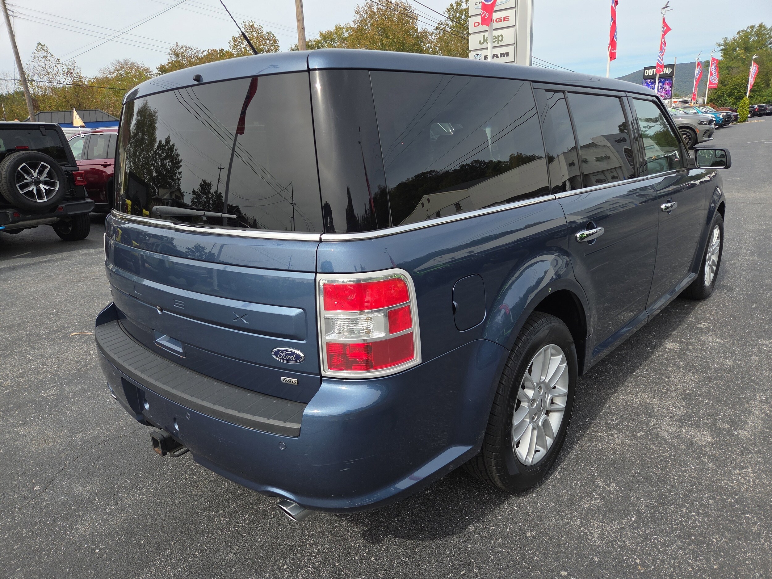 2019 Ford Flex SEL photo 2