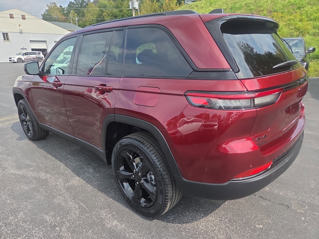 New 2025 Jeep Grand Cherokee LIMITED 4X4 Sport Utility