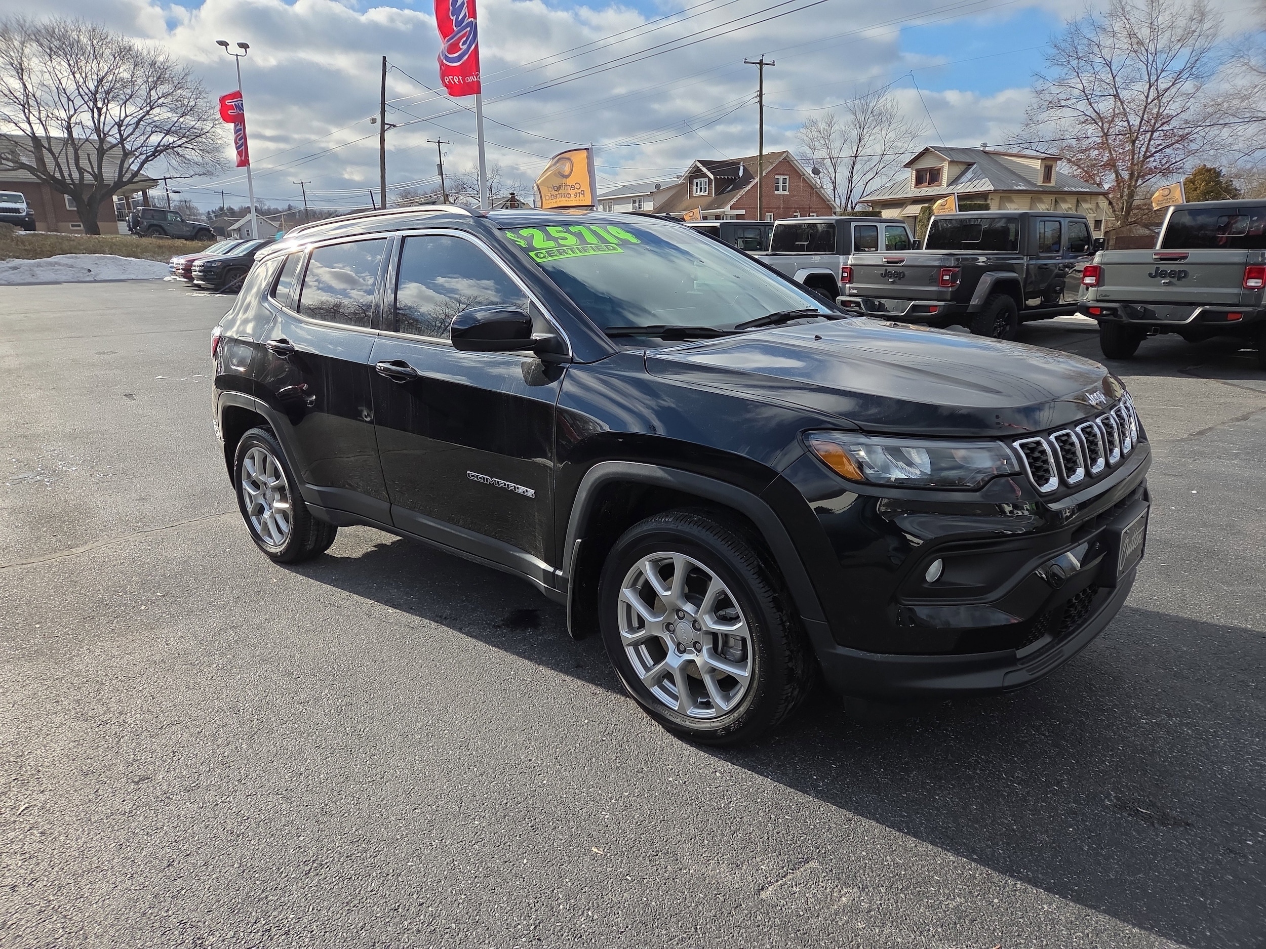 2024 Jeep Compass Latitude Lux's photo
