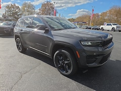 2025 Jeep Grand Cherokee Laredo Sport Utility