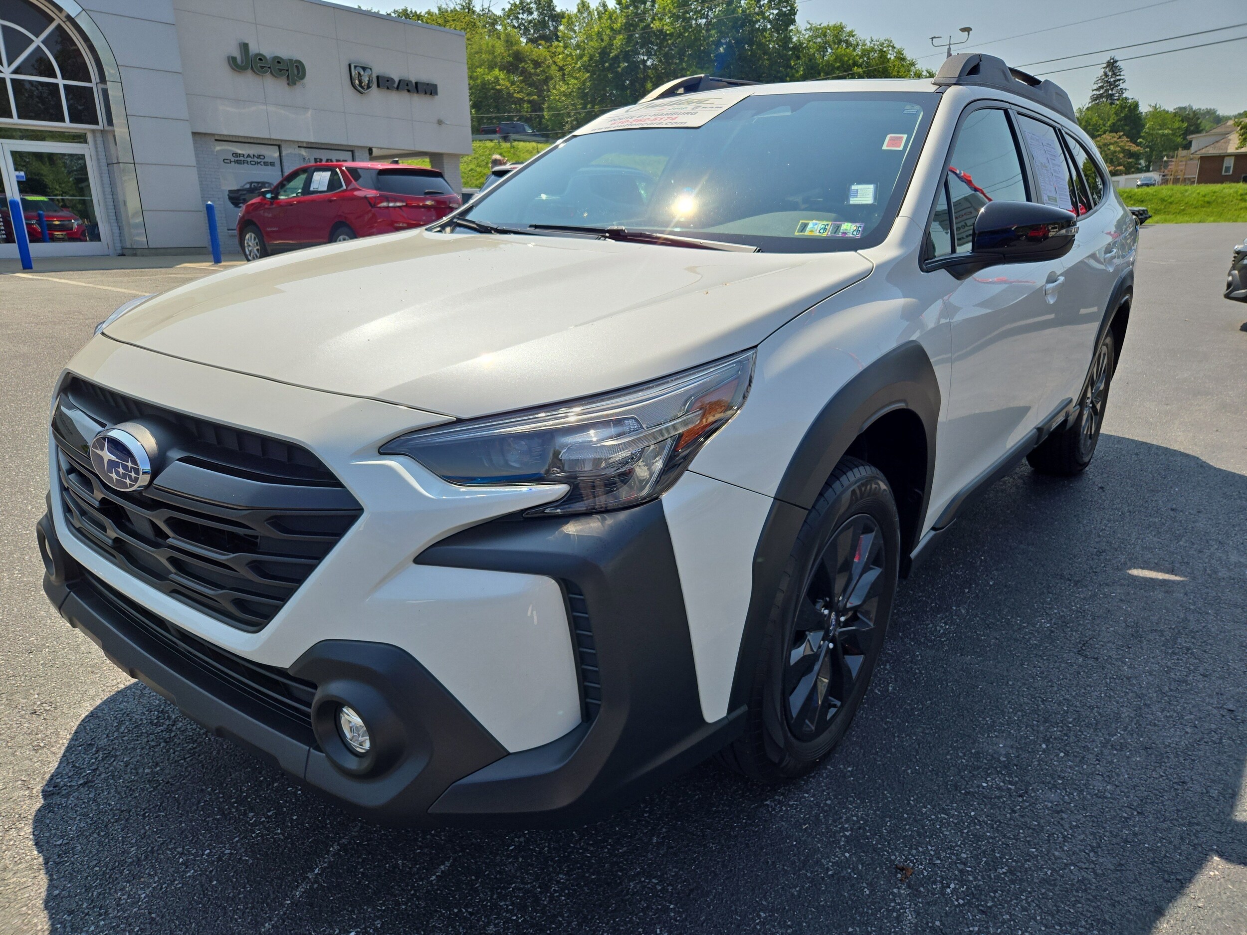 2023 Subaru Outback Onyx Edition photo 3