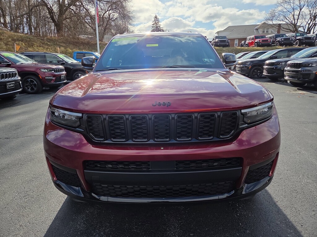 New 2025 Jeep Grand Cherokee L Laredo Sport Utility