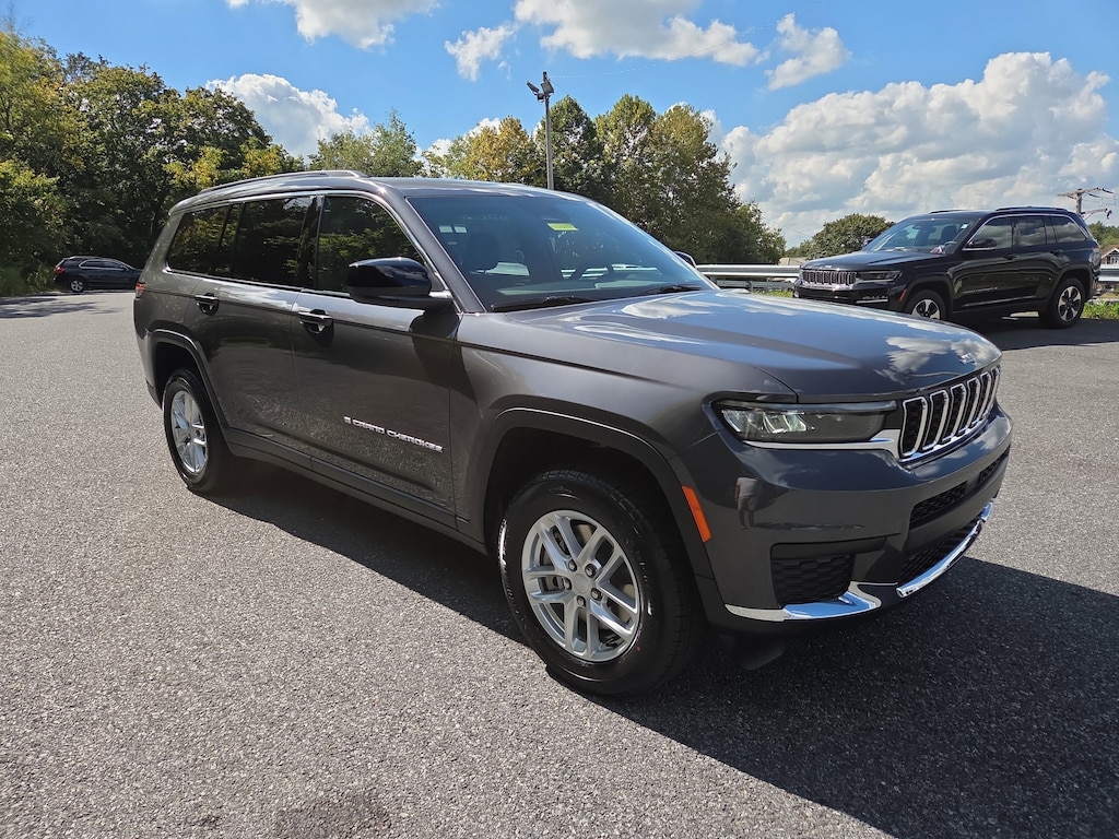 New 2025 Jeep Grand Cherokee L LAREDO X 4X4 Sport Utility