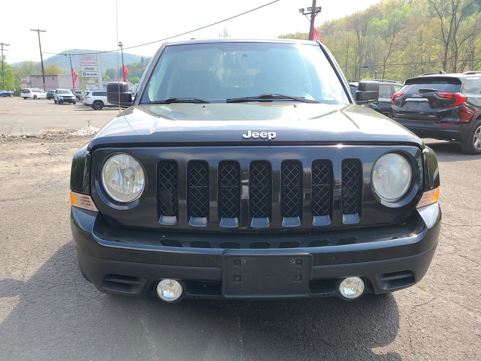 Used 2014 Jeep Patriot Limited with VIN 1C4NJRCB0ED560749 for sale in Tamaqua, PA