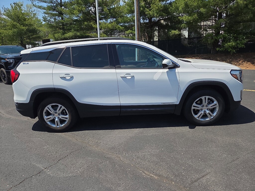 Used 2020 GMC Terrain SLE SUV