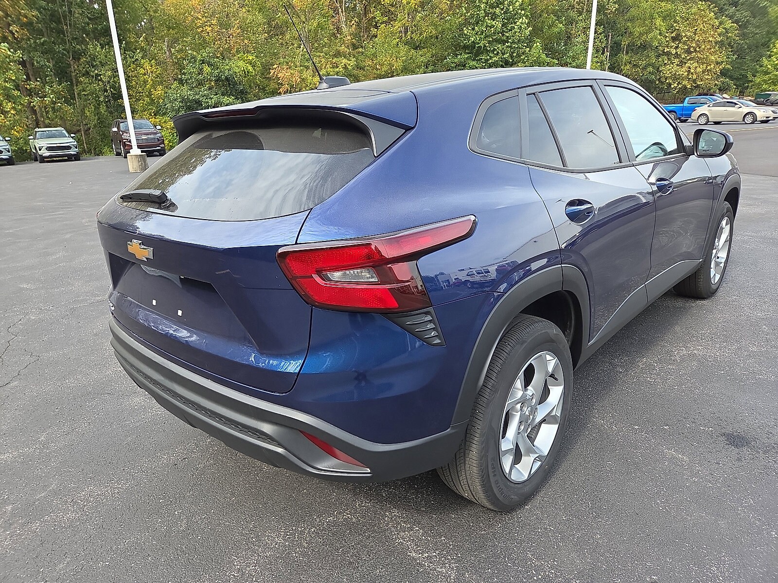 2024 Chevrolet Trax LS photo 3