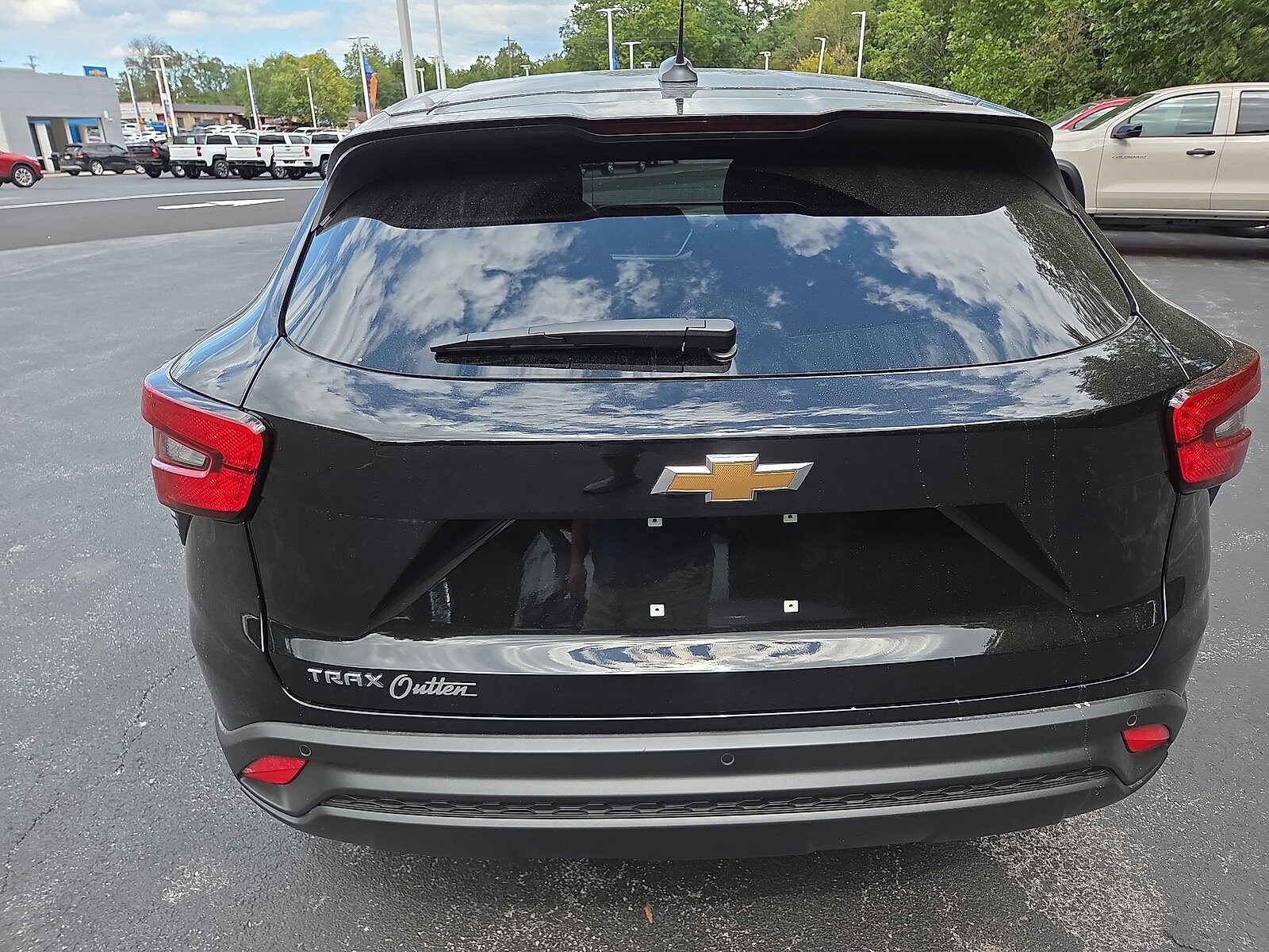 2024 Chevrolet Trax LS photo 4