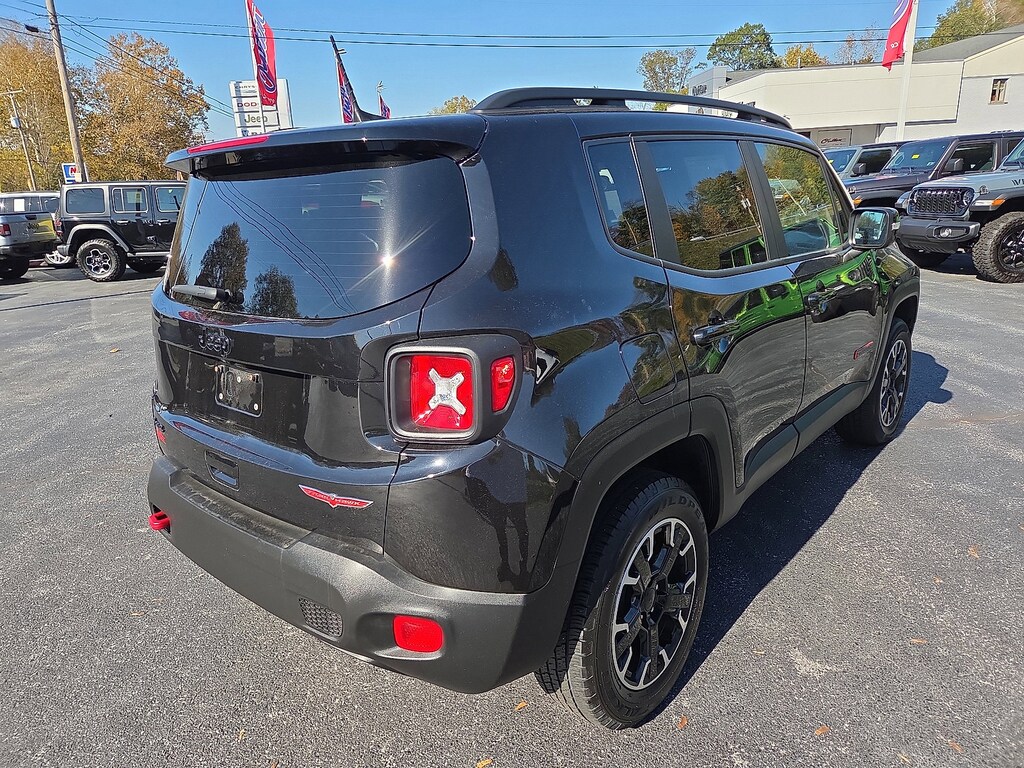Used 2023 Jeep Renegade Trailhawk SUV