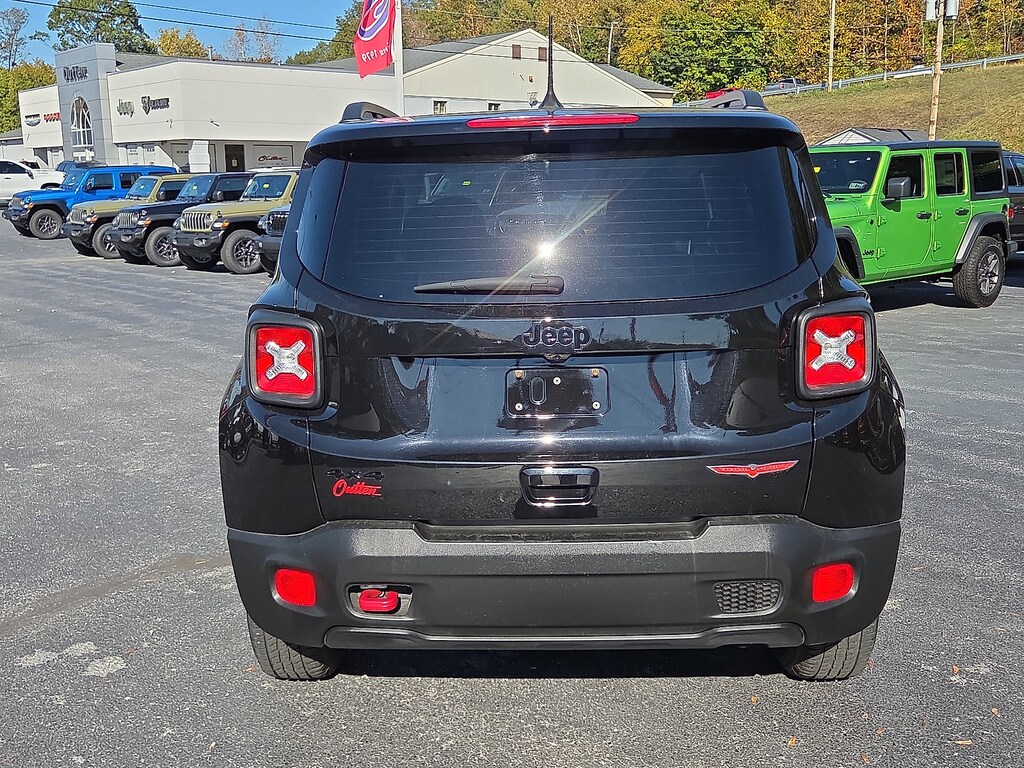 Used 2023 Jeep Renegade Trailhawk SUV