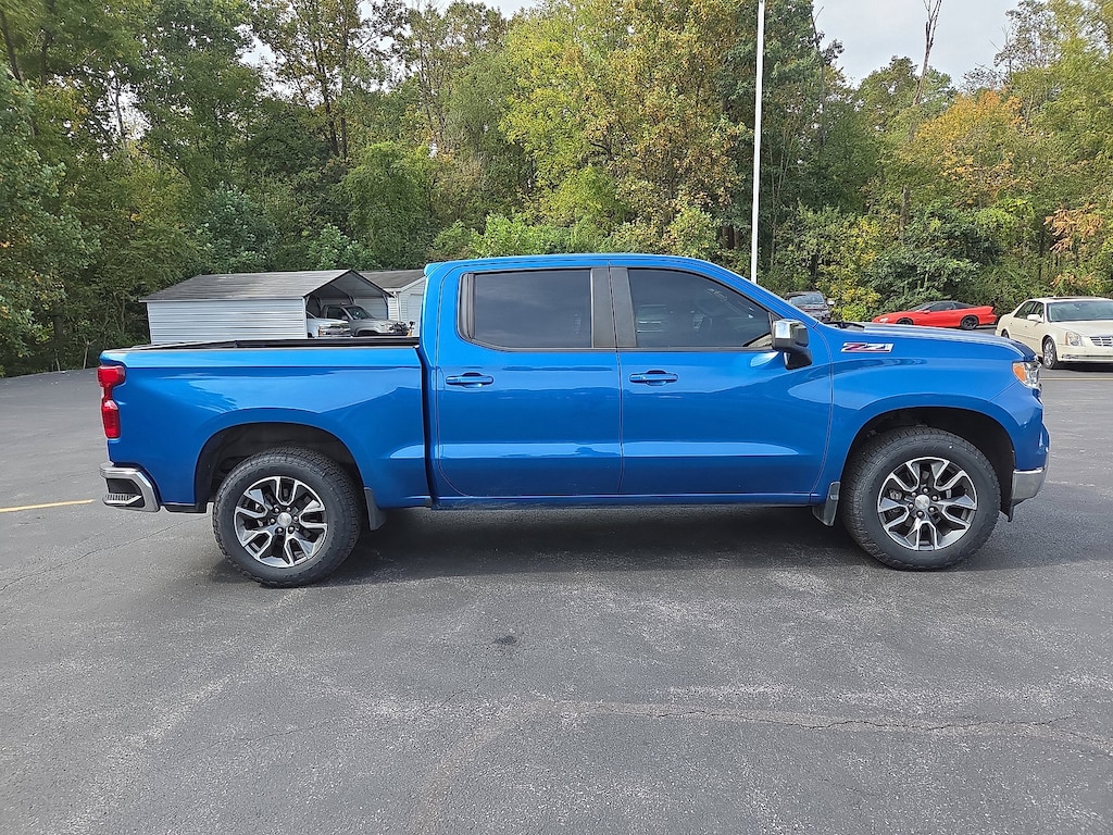 Used 2022 Chevrolet Silverado 1500 LT Truck Crew Cab
