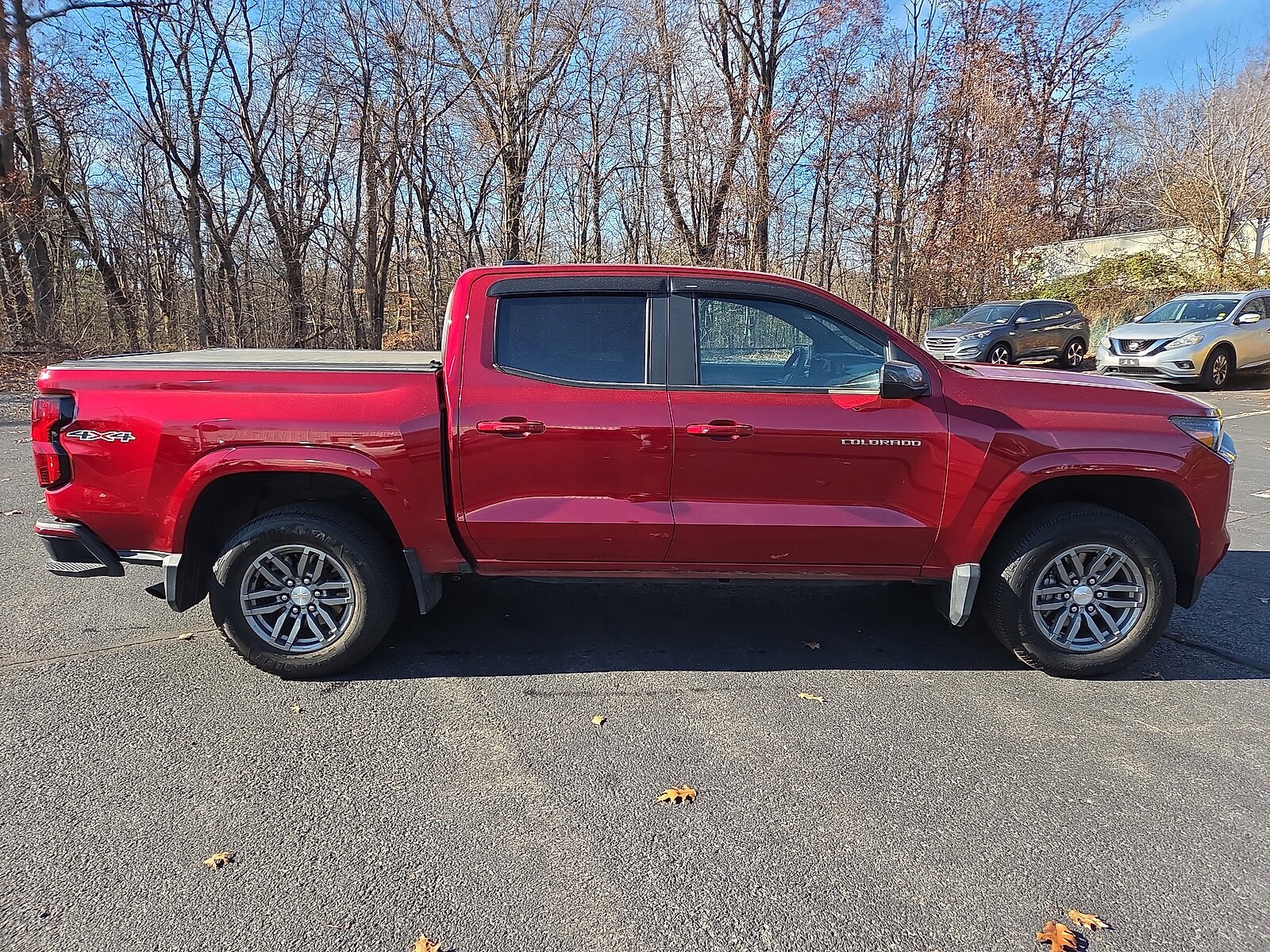 2024 Chevrolet Colorado LT photo 2
