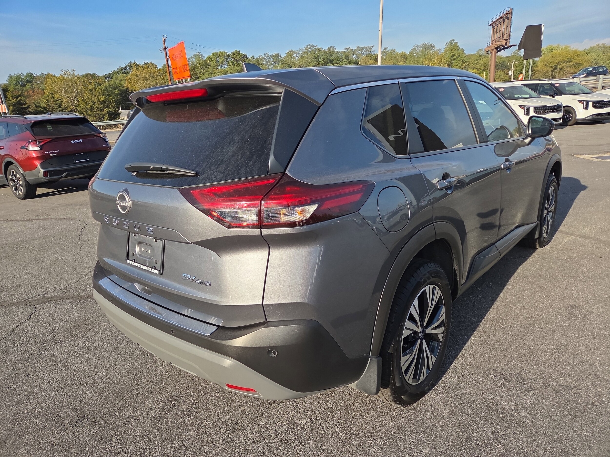 2023 Nissan Rogue AWD SV photo 3
