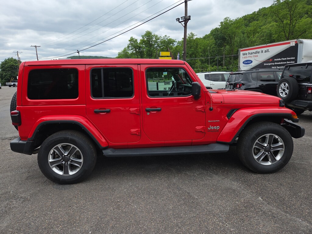 Used 2021 Jeep Wrangler Unlimited Sahara SUV