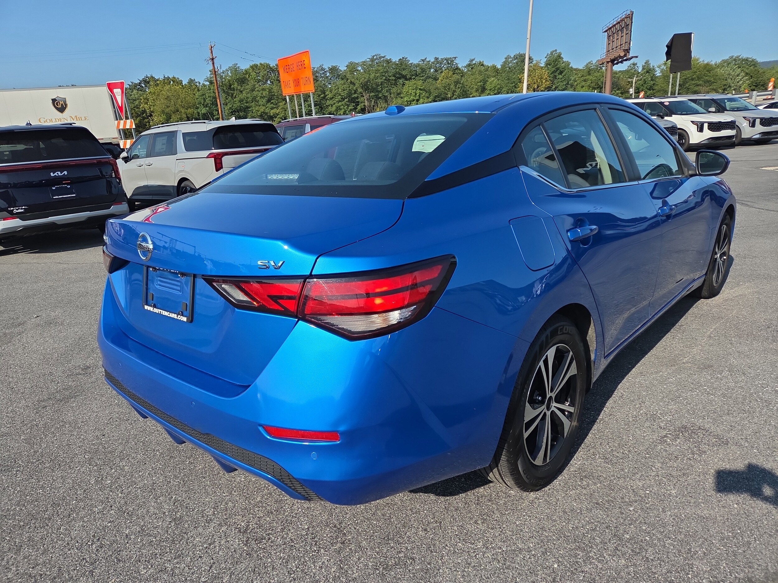 2023 Nissan Sentra SV photo 3