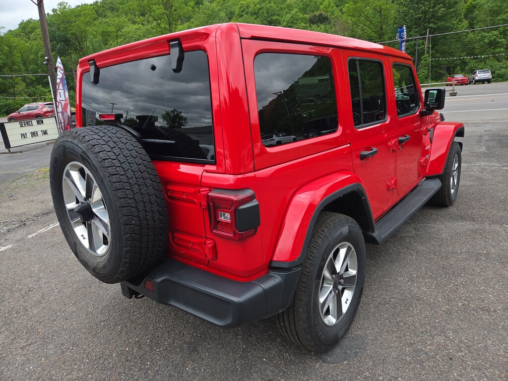 Used 2021 Jeep Wrangler Unlimited Sahara SUV