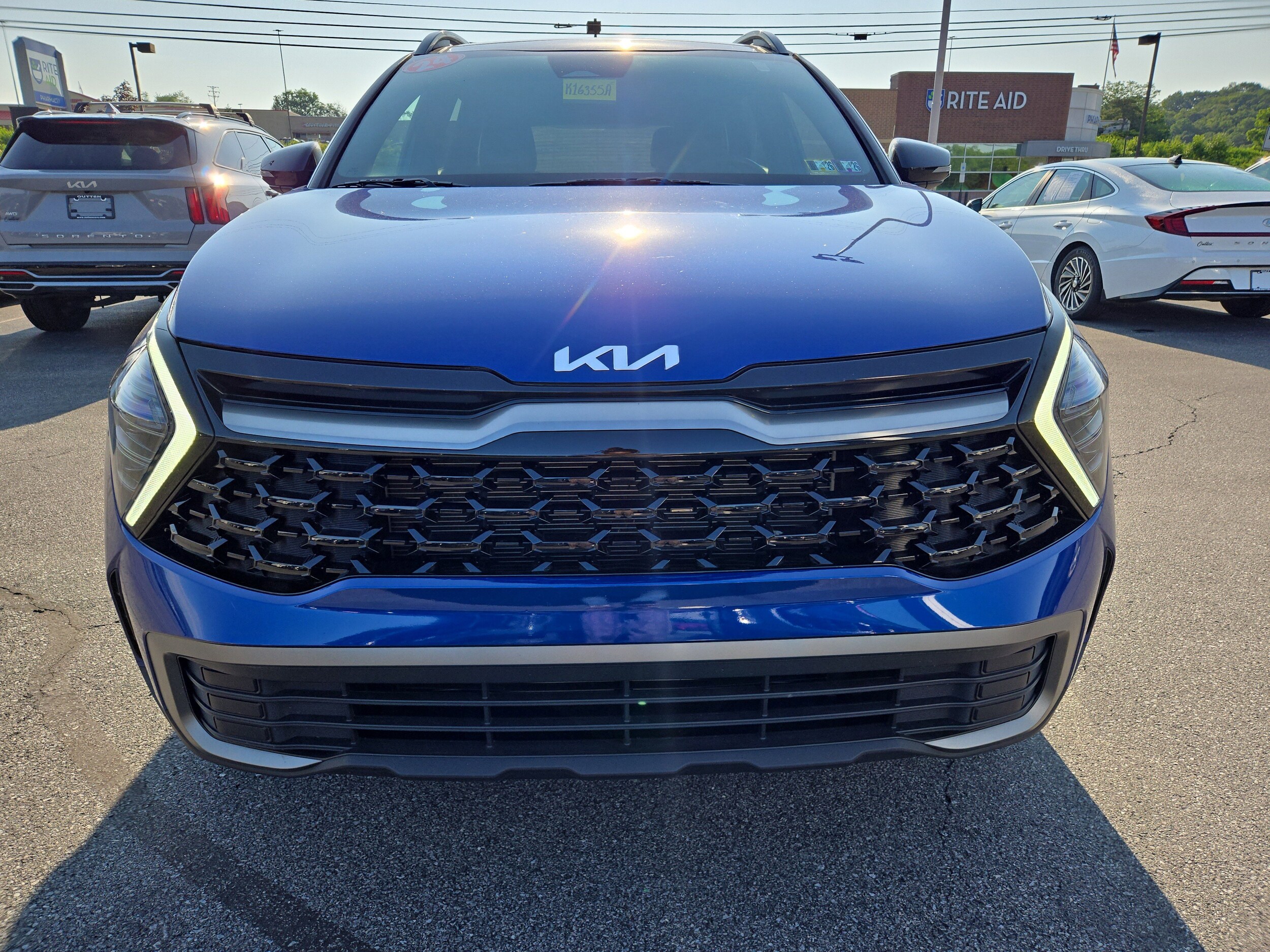 2024 Kia Sportage X-Line photo 2
