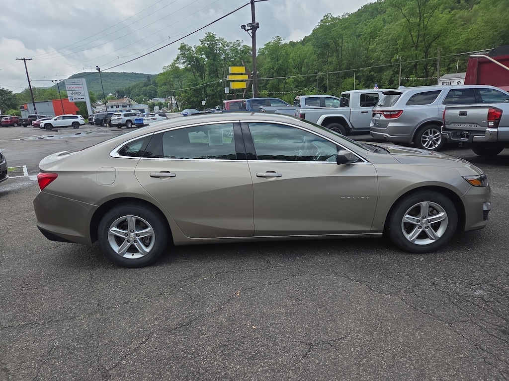 Used 2024 Chevrolet Malibu LT Sedan