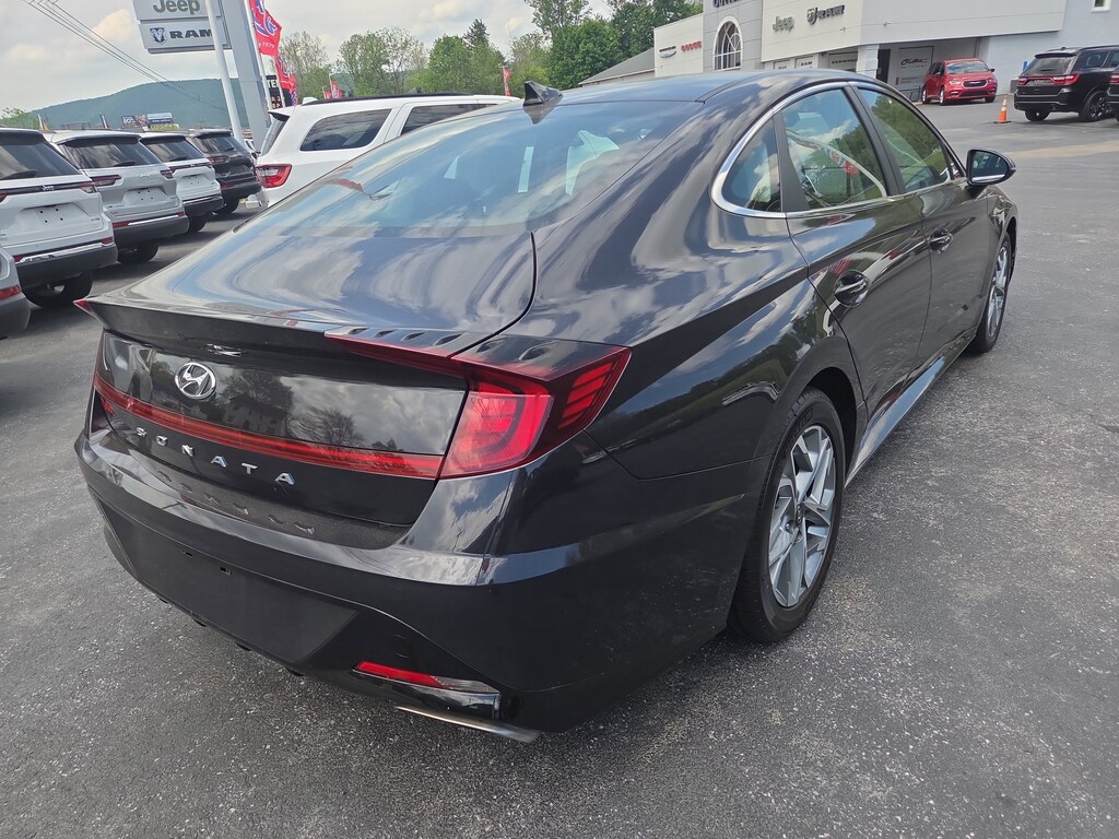 Used 2023 Hyundai Sonata SEL Sedan