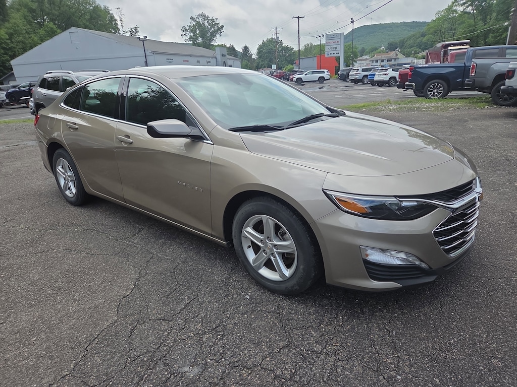 Used 2024 Chevrolet Malibu LT Sedan