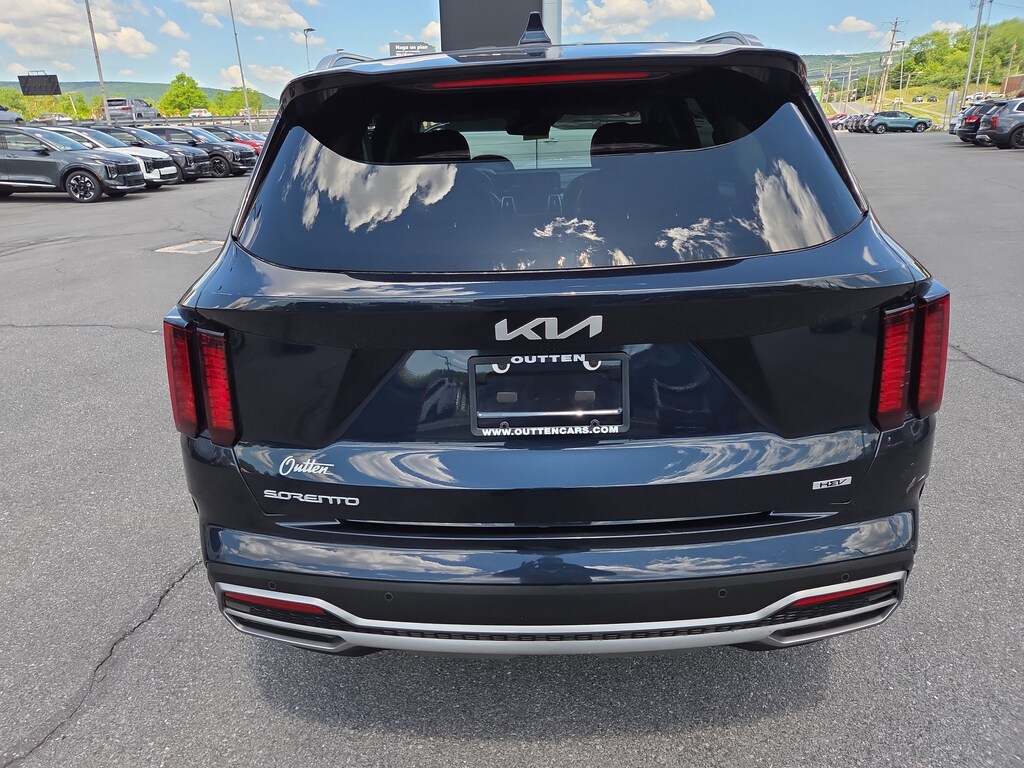 Used 2023 Kia Sorento Hybrid EX AWD SUV