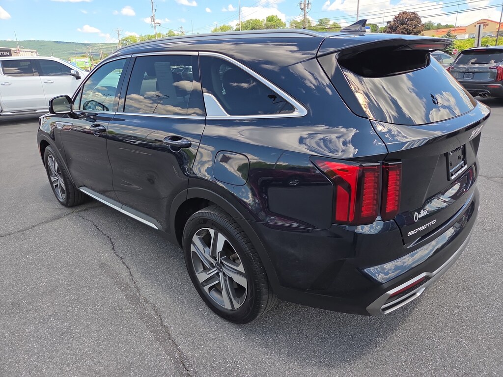 Used 2023 Kia Sorento Hybrid EX AWD SUV
